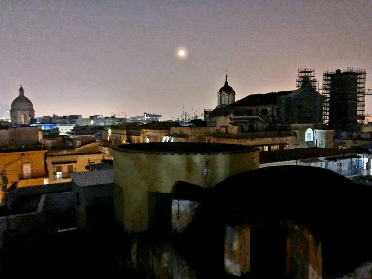I Tetti Del Centro Storico Leilighet Napoli Eksteriør bilde